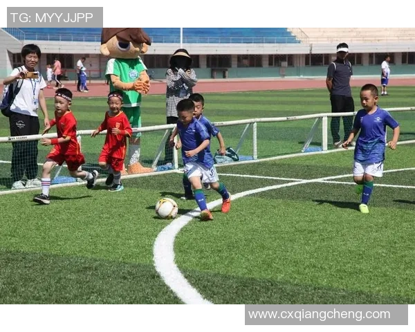 室内足球比赛规则详解与注意事项分享助你轻松掌握比赛技巧